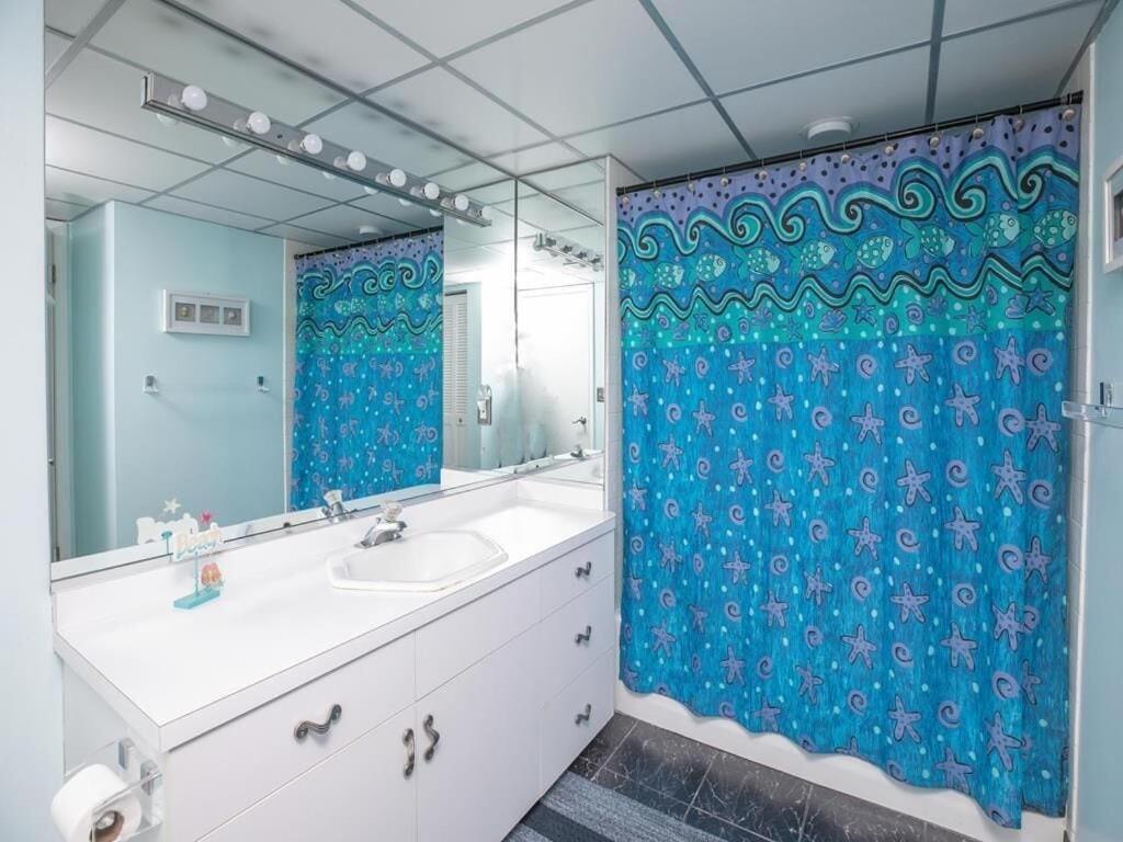 1b/1b With Ocean Views, Style, Free Wifi, Few Steps To The Beach!! Appartement