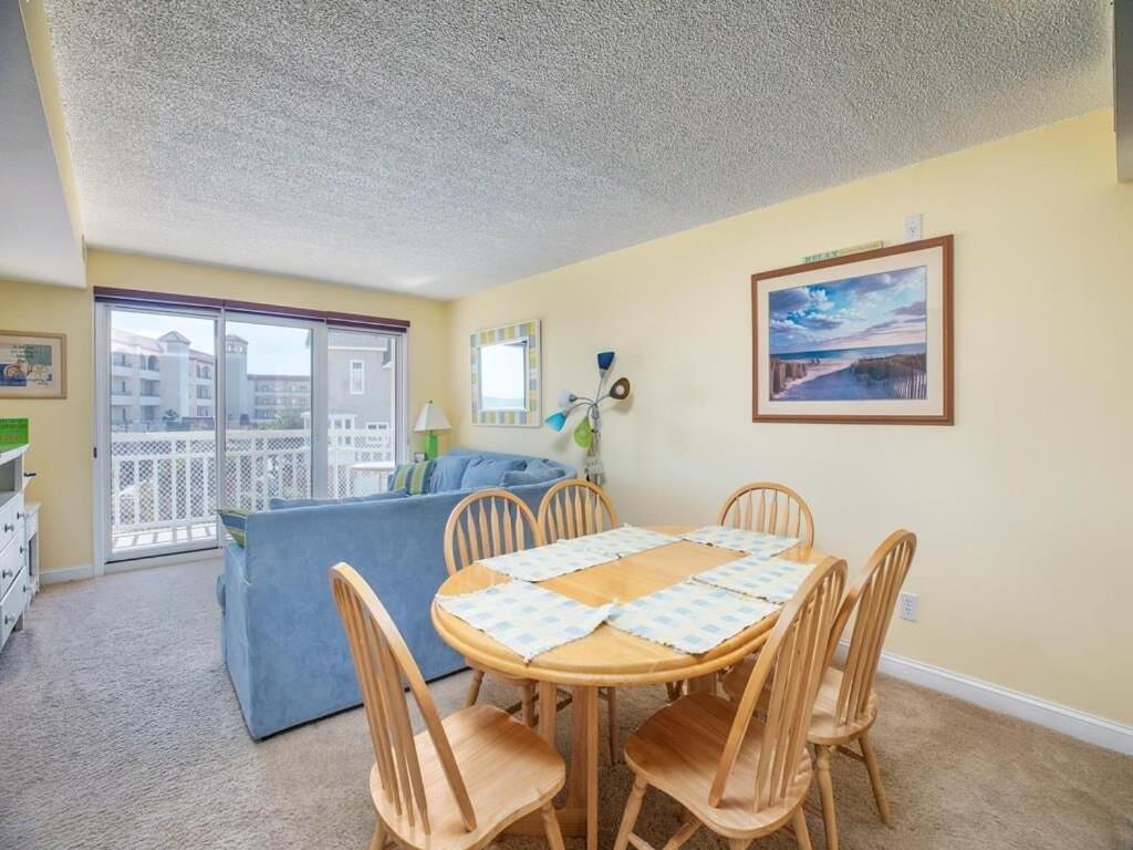 Appartement 1b/1b With Ocean Views, Style, Free Wifi, Few Steps To The Beach!!